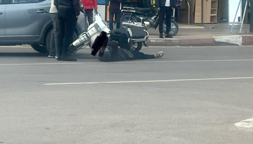 إصابة شاب في حادثة سير خطيرة بمراكش إصابة شاب في حادثة سير خطيرة بمراكش